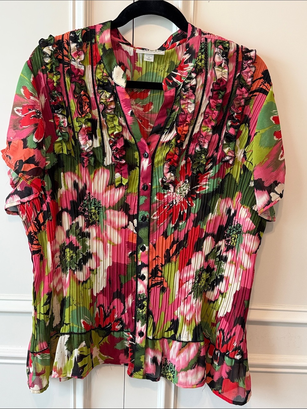Dress Barn Pink & Green Floral Pleated Button-Front Blouse